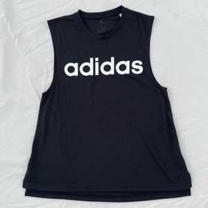 Adidas tee